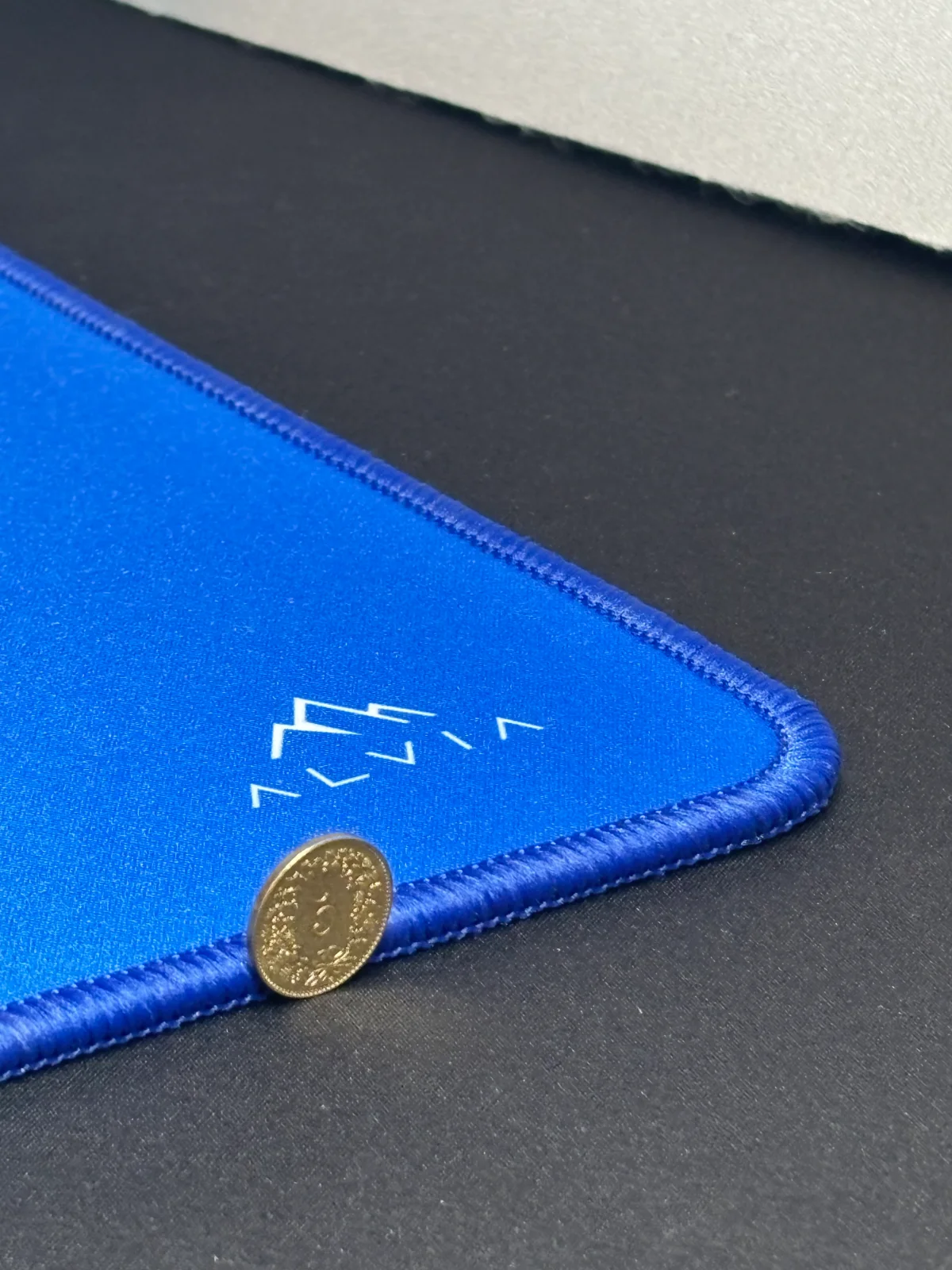 ALVIA Control CC01 in Phantom Blue — 4 mm profile