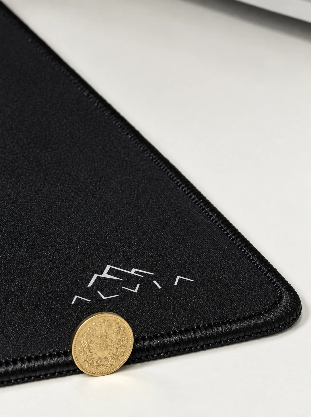 ALVIA Control CC01 in Moonnight Black — 4 mm profile