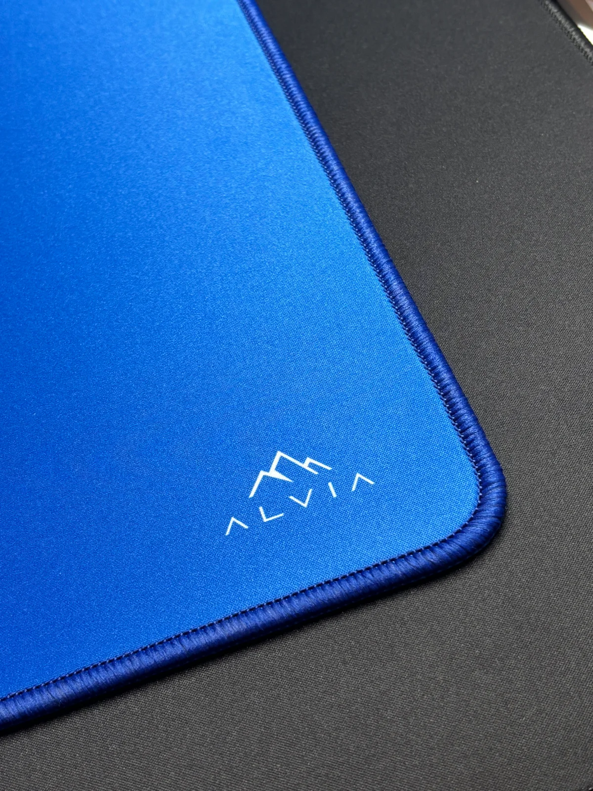 ALVIA CC01 logo mark on the Phantom Blue surface